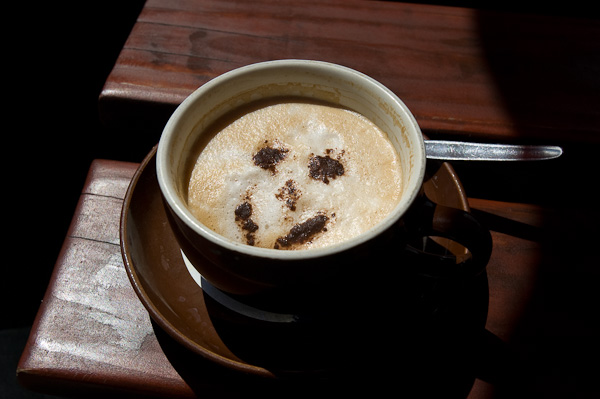 Ein Cappuccino als Smilie