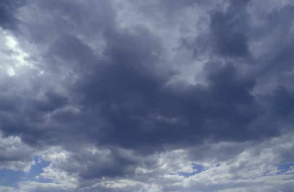 Wolken unterbelichtet