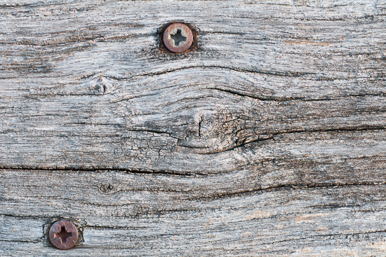 Altes Holz und rostige Nägel