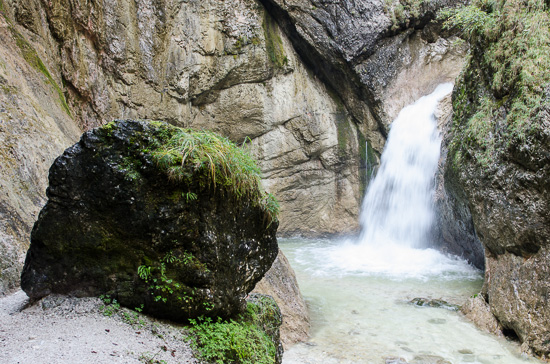 Wasserfall in der Almbachklamm