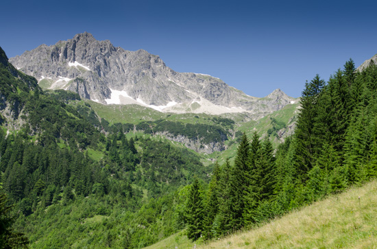 Rauhorn 2240 m über dem Vilsalpsee