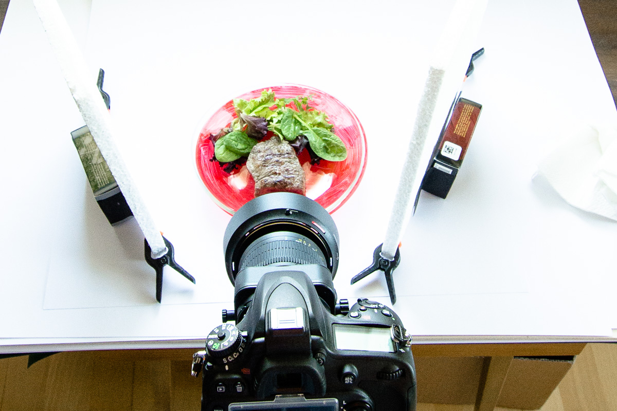 Setaufbau Foodfotografie bei Tageslicht