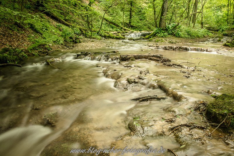 Unterhalb des Uracher Wasserfall