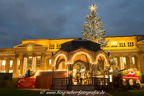 Pavillon auf dem Stuttgarter Schloßplatz