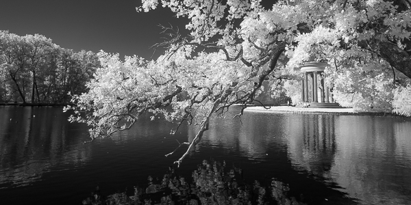 Apollotempel am Badenburger See - Nymphenburg München - Infrarotfotografie